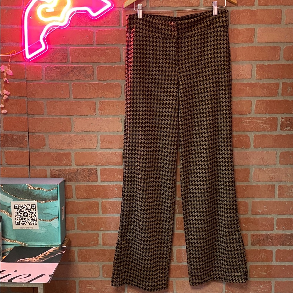 New York & Company Black and Tan Houndstooth Pants